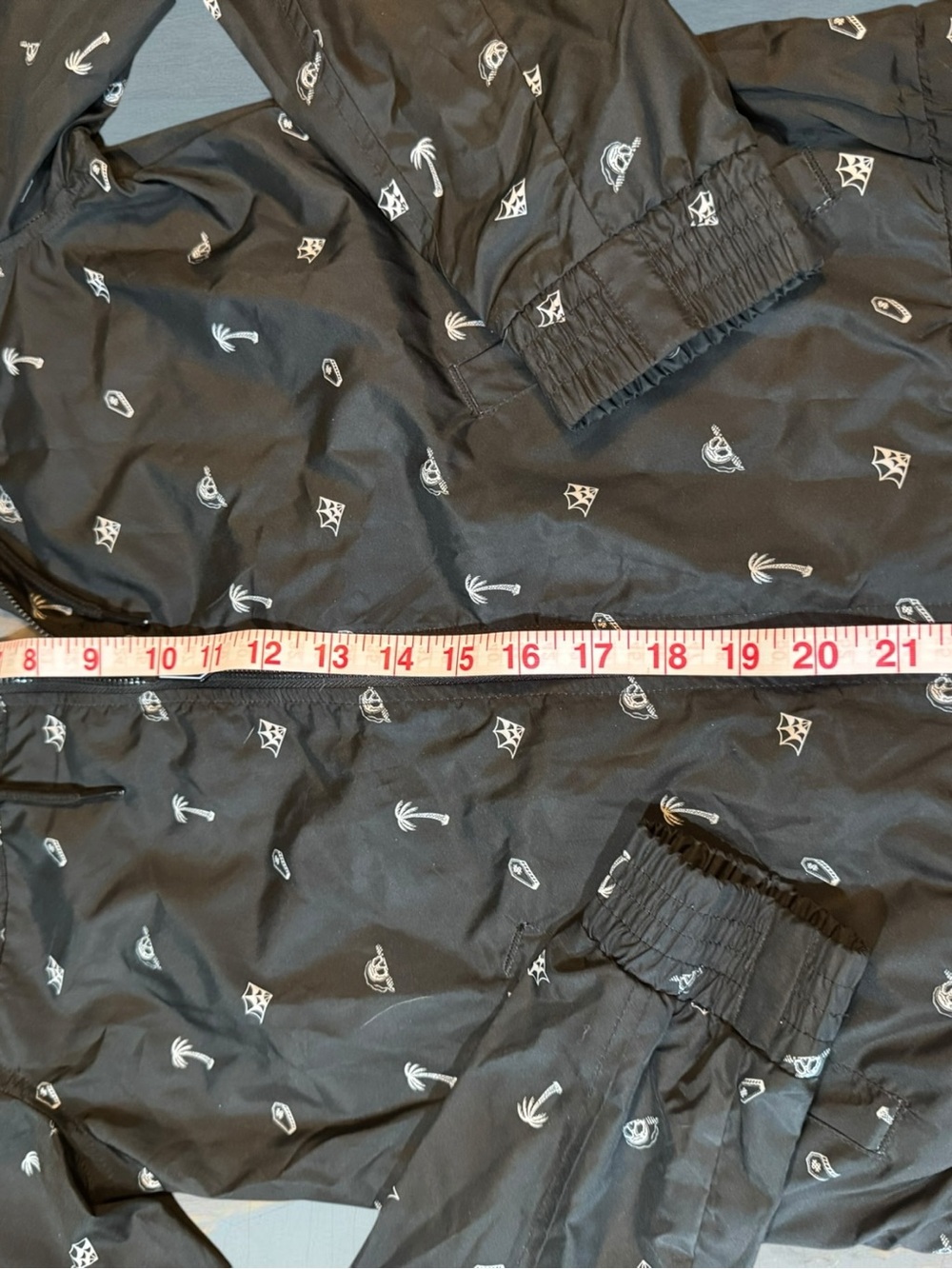 Lurking Class By Sketchy Tank Womens Black Hooded Windbreaker Jacket Size Small - Picture 5 of 9